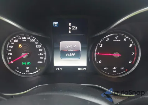 2015 Mercedes-Benz C 300 4Matic/Luxury 4Matic/Sport 4Matic z USA, uszkodzony, nr VIN 55SWF4KB4FU077199